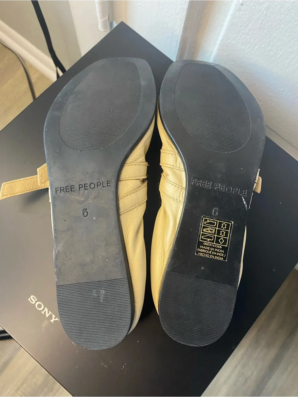 Free People Ballet Flats Women’s Size 6